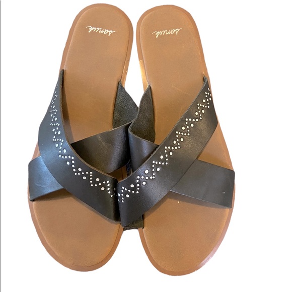 Sanuk Yoga Adley sandals sz 9 - Picture 2 of 5